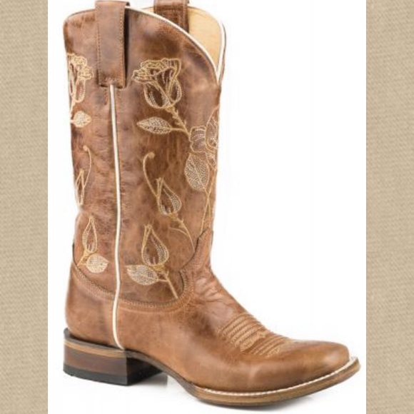 Brand new only worn once boots. - Picture 5 of 5